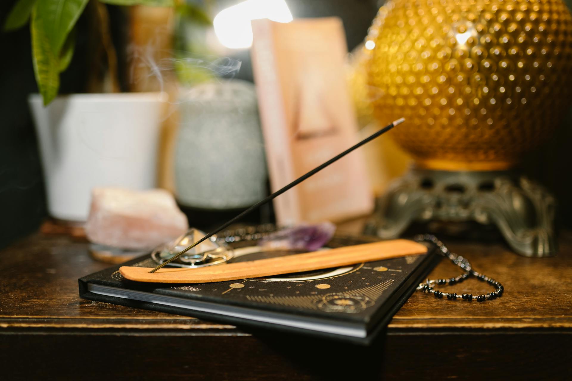 Moon Ritual Planning: How to Create a Month of Aligned Practices