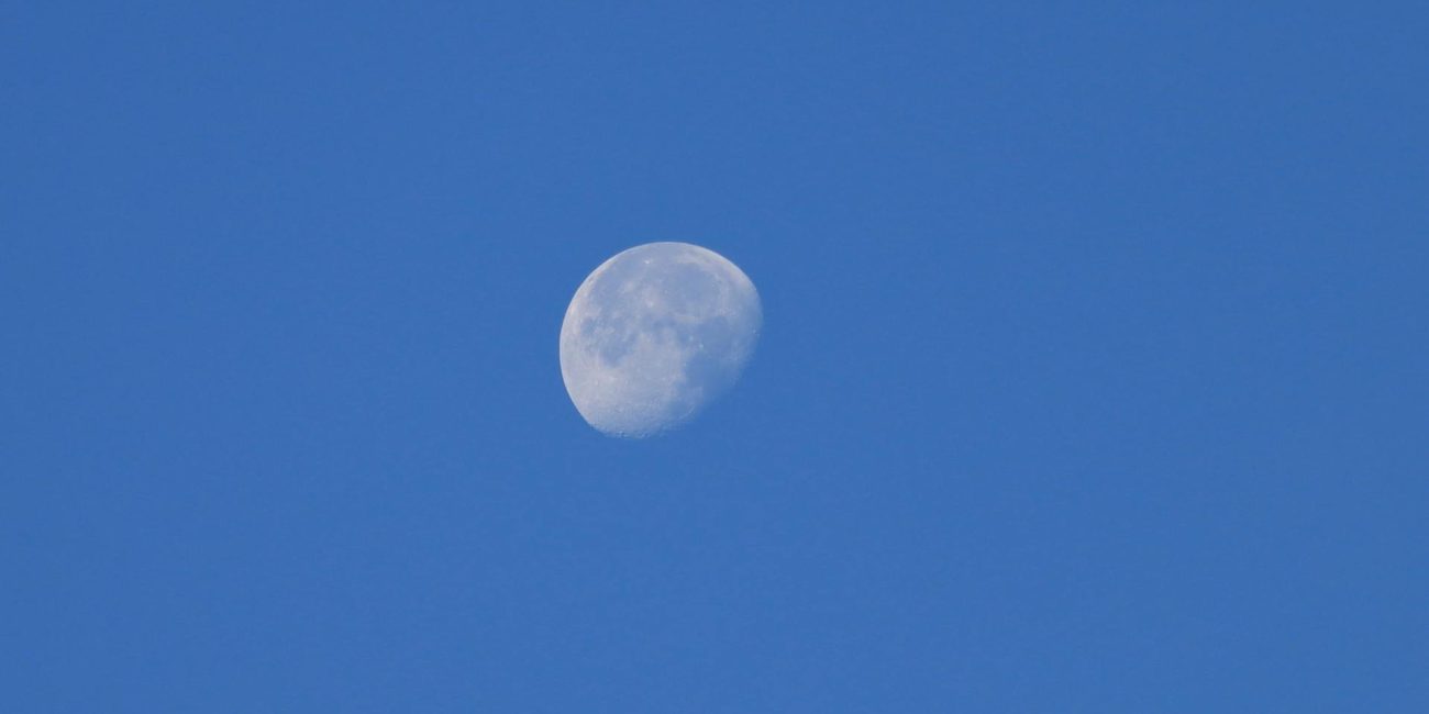 Waning Gibbous Moon: Gratitude as a Ritual of Power