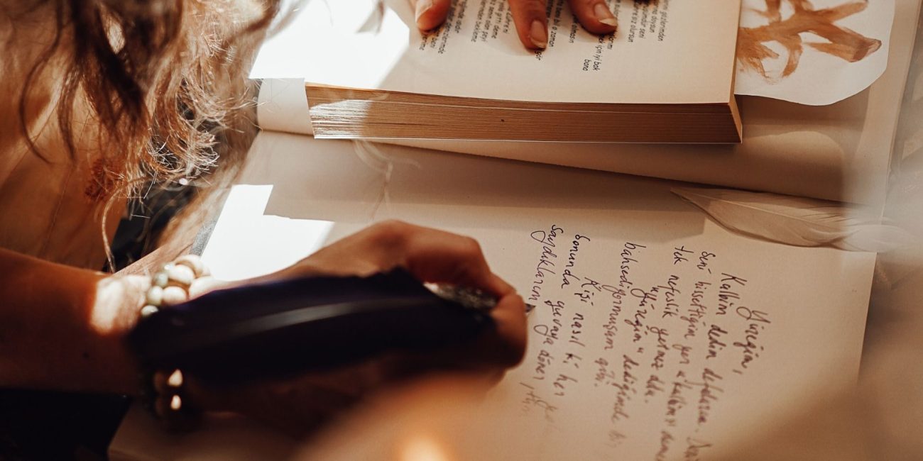 Automatic Writing as Divination: Channeling with Pen and Paper
