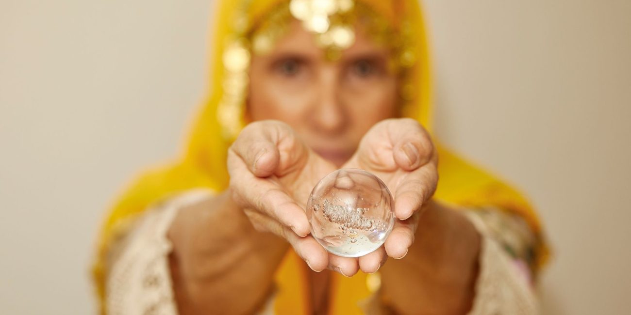 Clairvoyance, Clairaudience, Clairsentience: The Psychic Gifts of Seeing, Hearing & Feeling Energy
