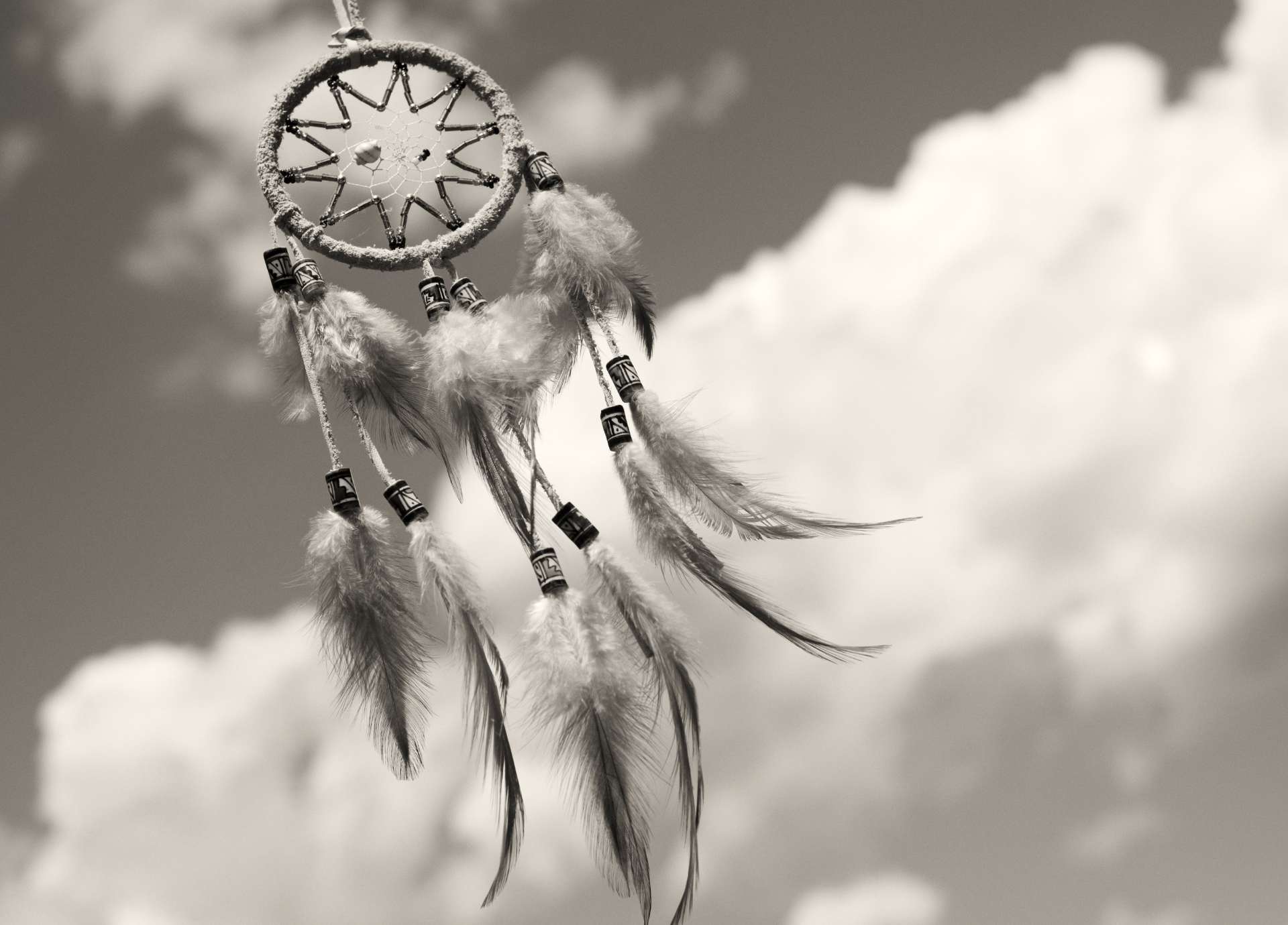 Dreams as Messengers: Unlocking Intuition in Sleep