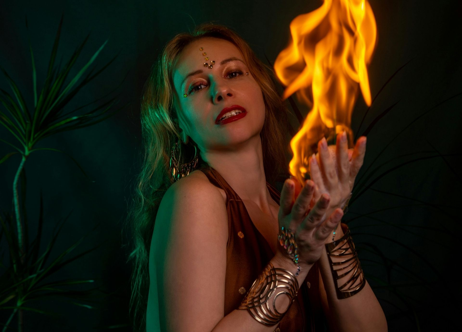 How to Manifest Your Dreams and Desires: A Witch’s Guide