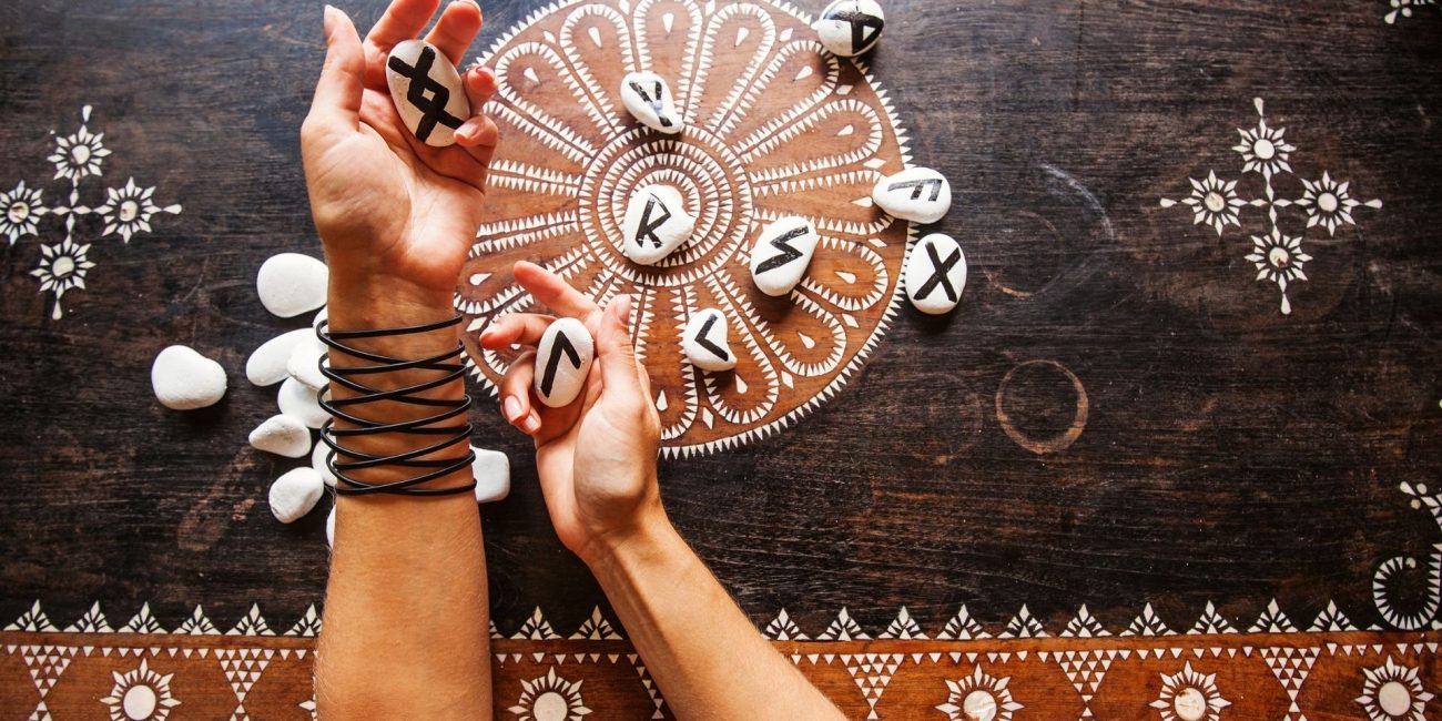 Runes for Modern Witches: Ancient Symbols for Daily Guidance