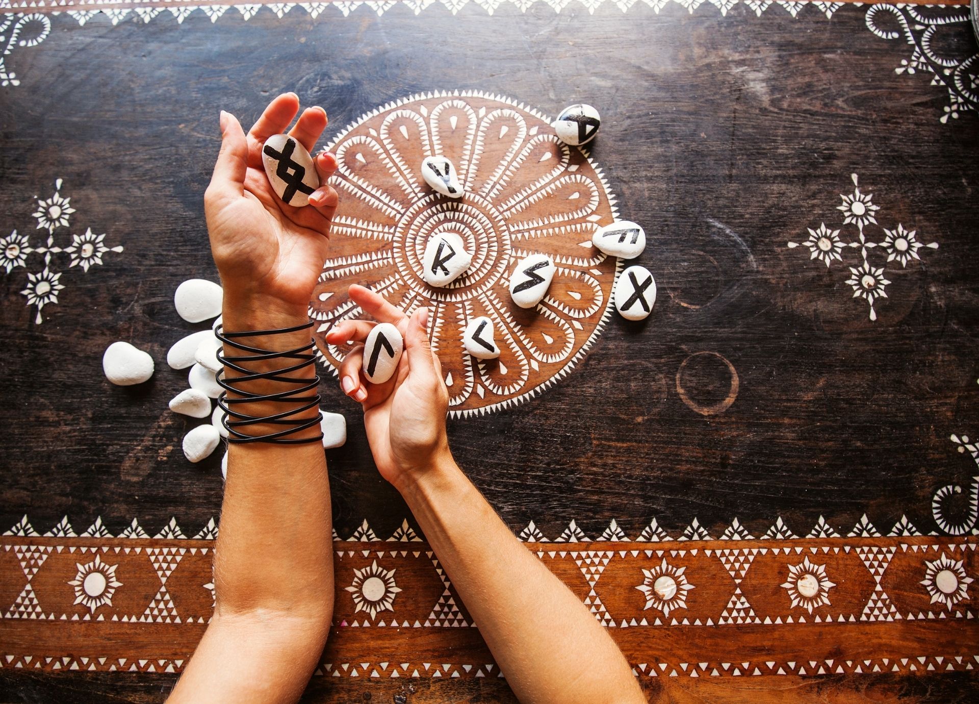 Runes for Modern Witches: Ancient Symbols for Daily Guidance
