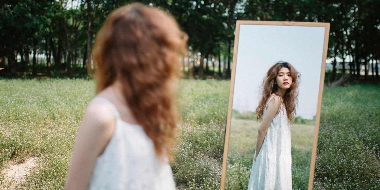 Scrying with Mirrors, Water, and Crystal Balls