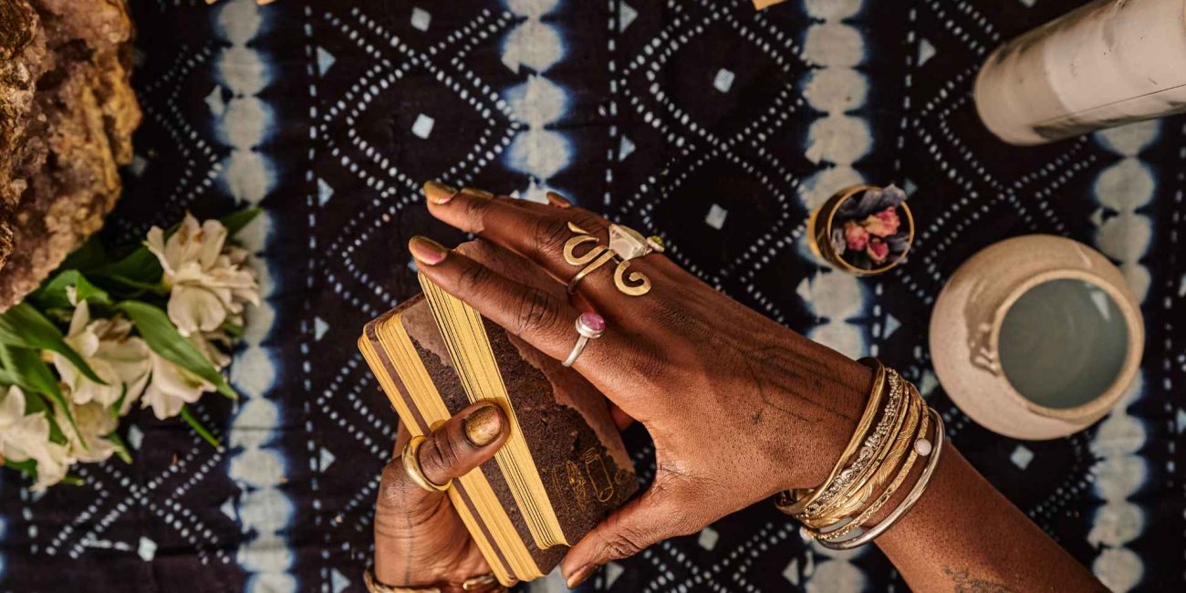 Tarot Spreads for Every Moon Phase
