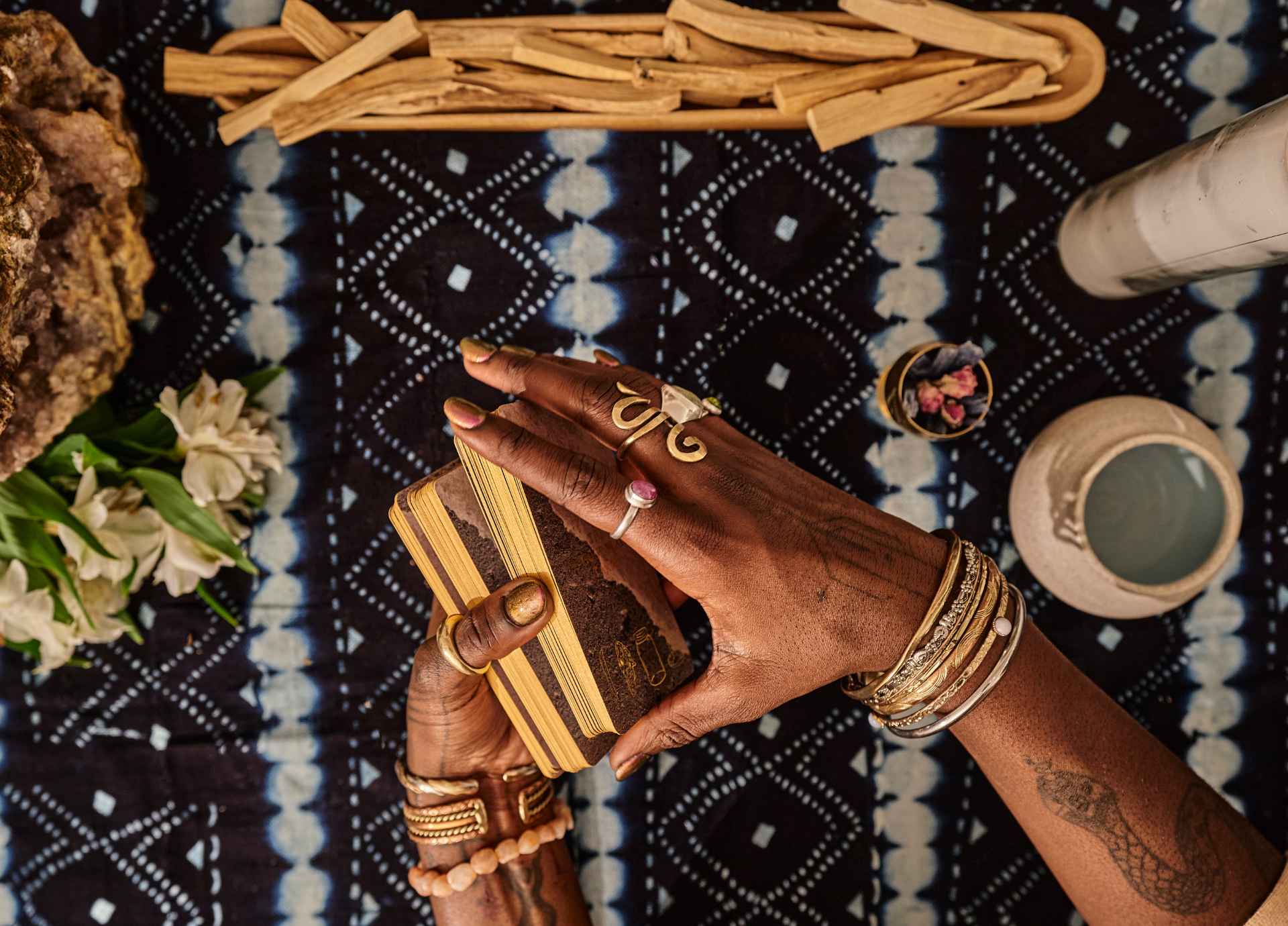Tarot Spreads for Every Moon Phase