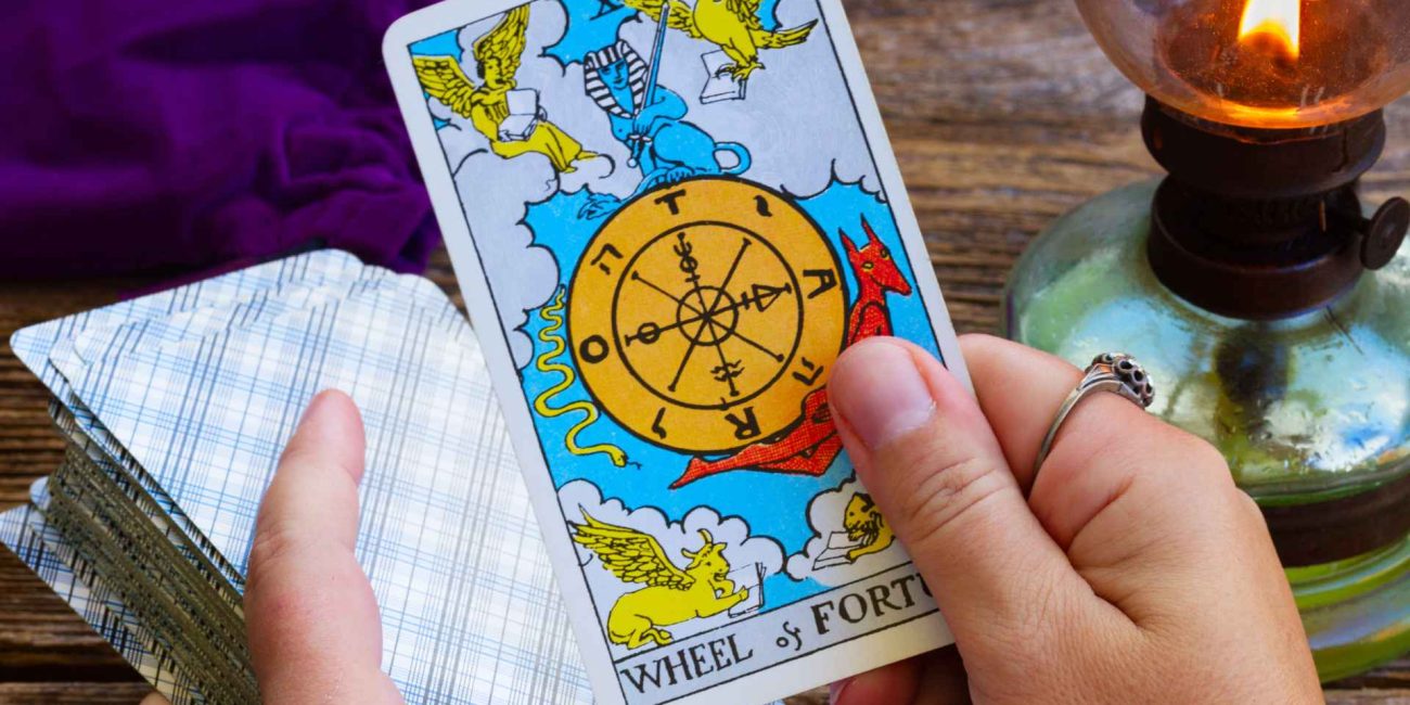 Wheel of Fortune Tarot Card Meaning: Cycles, Fate, and Turning Points