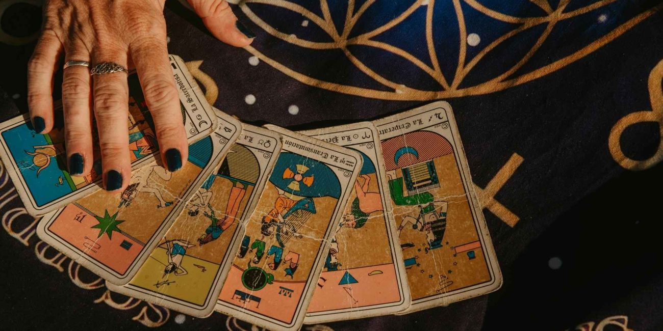 Ultimate Guide to Tarot Spreads for Shadow Work and Inner Transformation