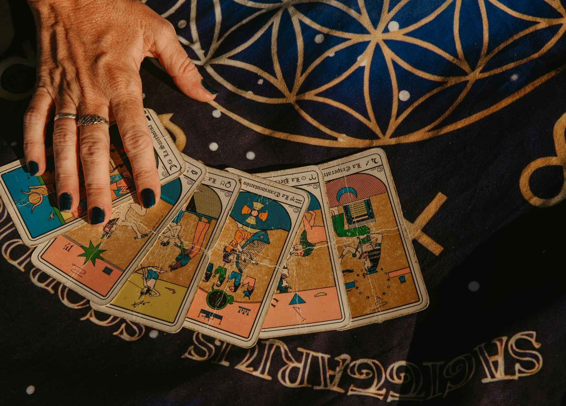 Ultimate Guide to Tarot Spreads for Shadow Work and Inner Transformation