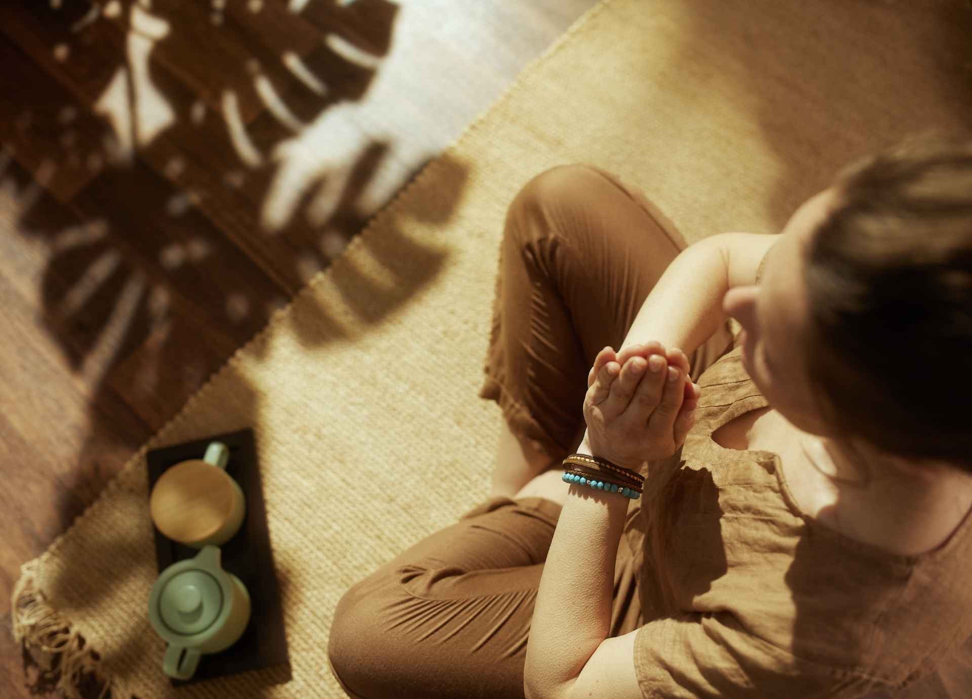 Essential Oil Rituals for Meditation & Reflective Practice
